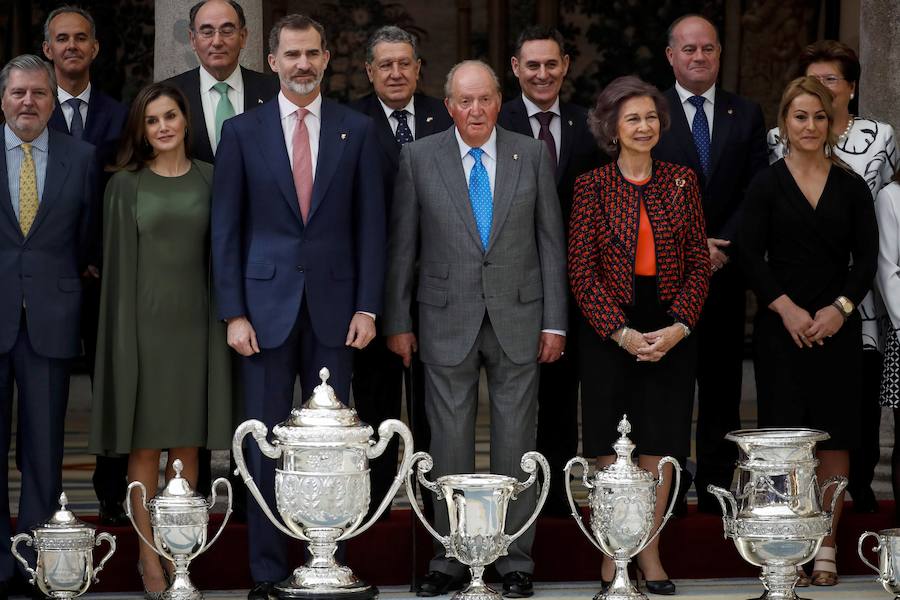 Foto de grupo del acto celebrado en el Palacio de El Pardo.