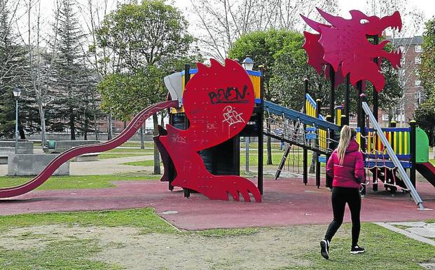 Las Huertas del Obispo de Palencia estrenan nuevo parque infantil -  Palencia en la Red