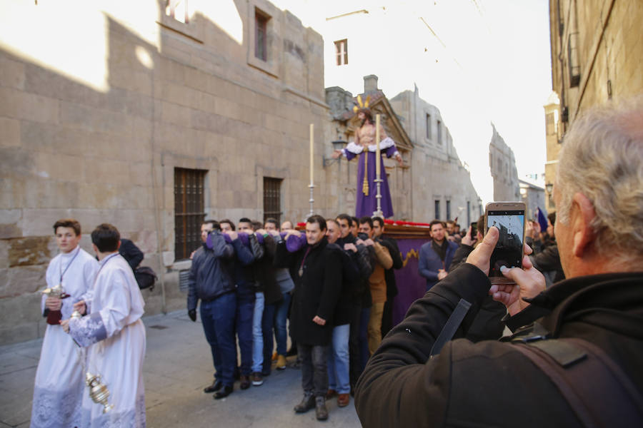 Fotos: Traslado del Despojado de San Benito a San Sebastián en Salamanca