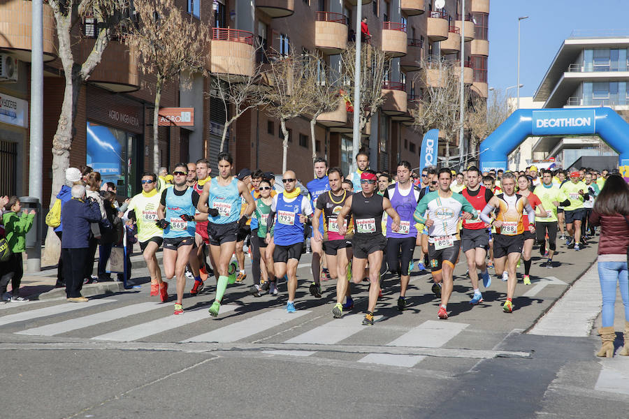 Unos 800 participantes acuden a la carrera en favor de la Asociación de Enfermedades Raras de Castilla y León