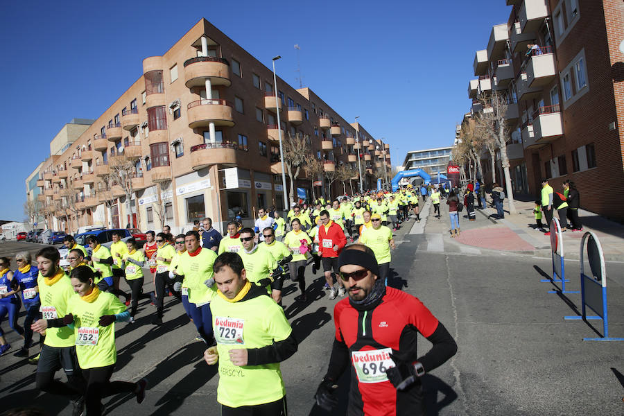 Unos 800 participantes acuden a la carrera en favor de la Asociación de Enfermedades Raras de Castilla y León