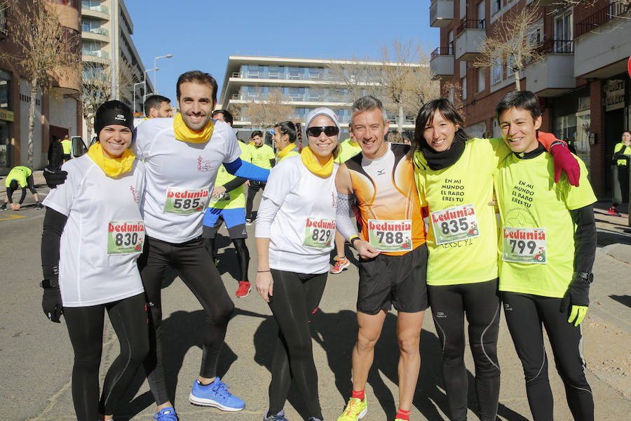 Unos 800 participantes acuden a la carrera en favor de la Asociación de Enfermedades Raras de Castilla y León