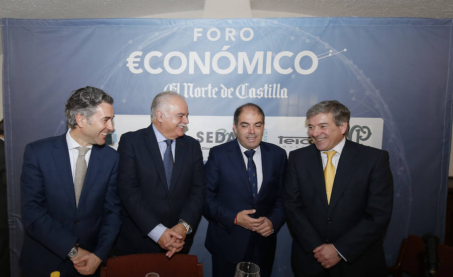 Fotos: Foro Económico con Lorenzo Amor