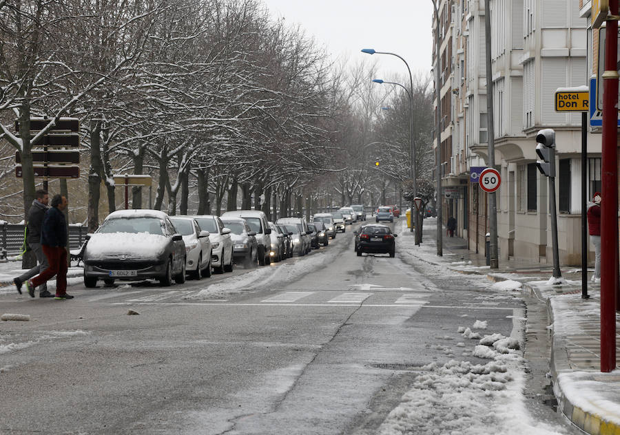 Fotos: La capital se tiñe de blanco