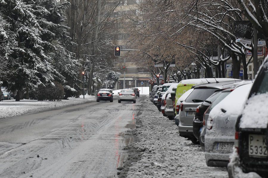 Fotos: La capital se tiñe de blanco