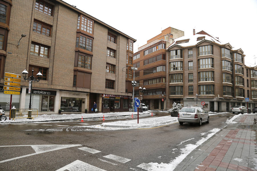 Fotos: La capital palentina se tiñe de blanco II