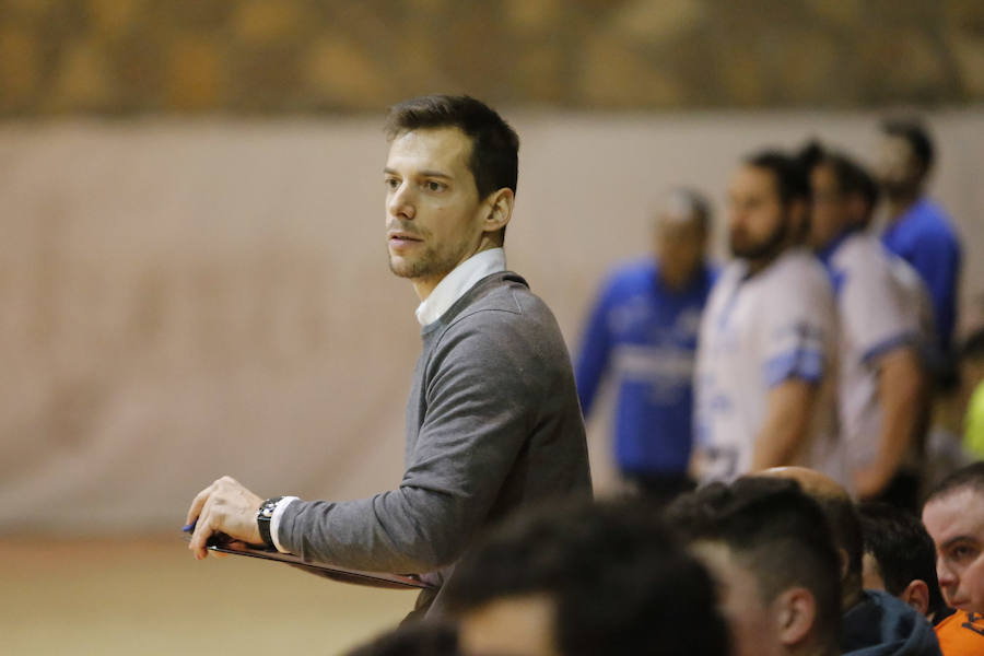 Fotos: Partido entre el BM Ciudad de Salamanca y el Atlético Avilesina