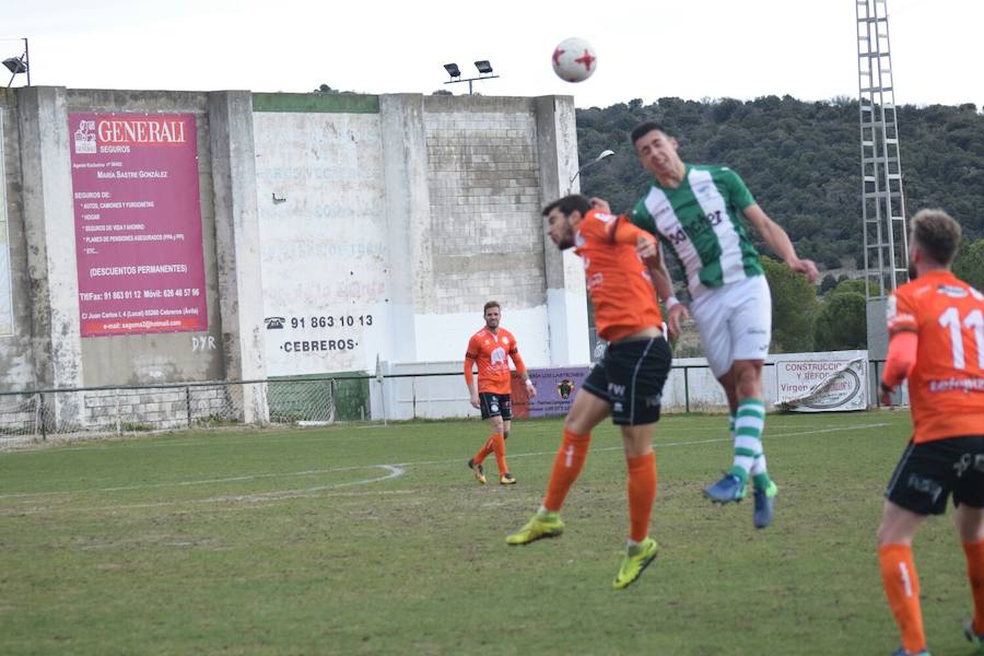 Jornada redonda para el equipo salmantino, que se coloca primero antes de recibir al Astorga el miércoles gracias a los goles de Diego Abad y Carlos López