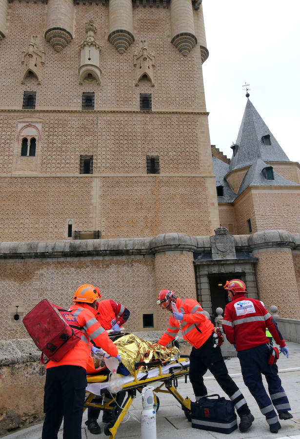 Fotos: Simulacro de incendio en el Alcázar de Segovia