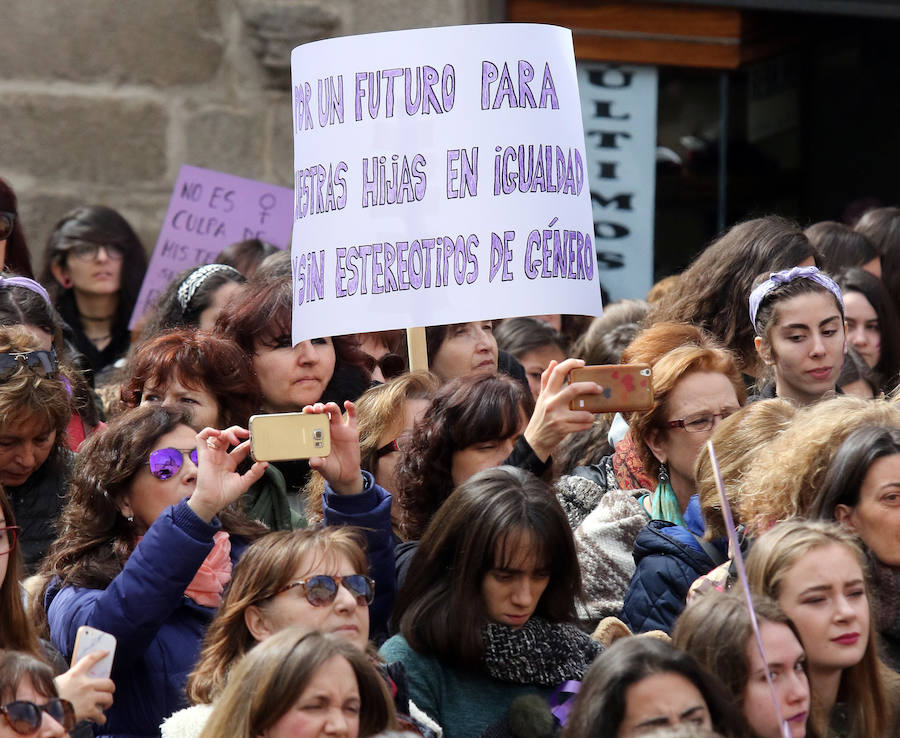 Fotos: Concentraciones 8-M en Segovia