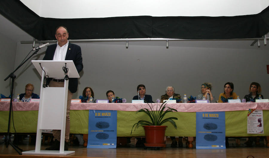 Fotos: 8-M Acto en Navas de Oro