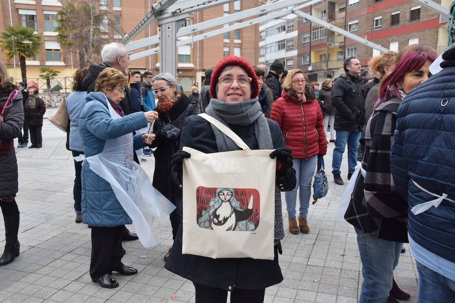 Fotos: Concentración en Guardo en la jornada del 8-M