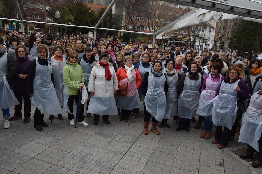 Fotos: Concentración en Guardo en la jornada del 8-M