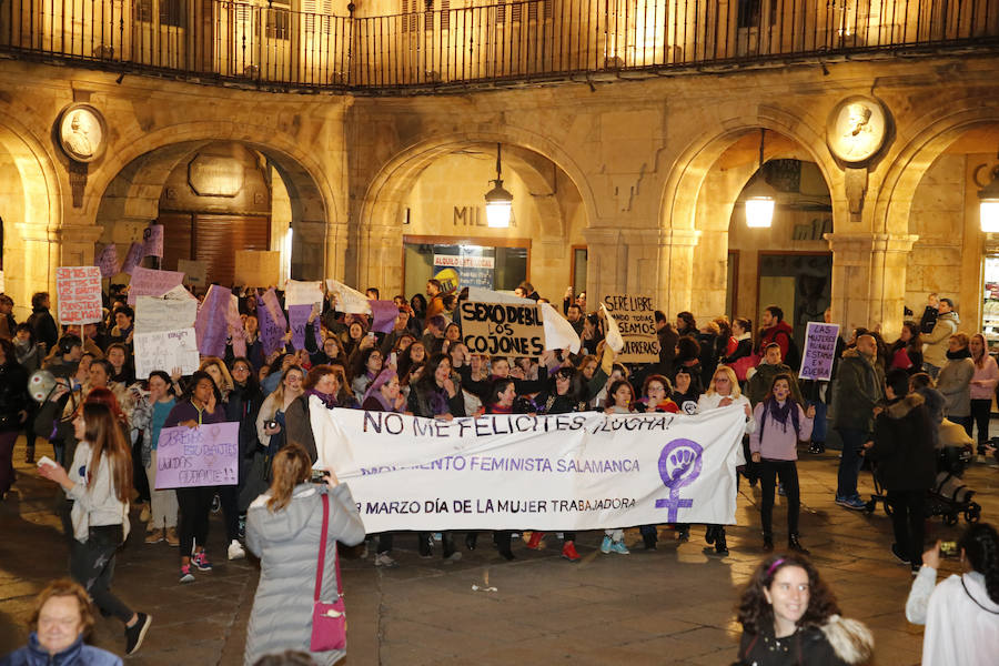 Más de 15.000 personas, según Policía Nacional, han participado en Salamanca en la manifestación convocada por los movimientos feministas con motivo del 8-M