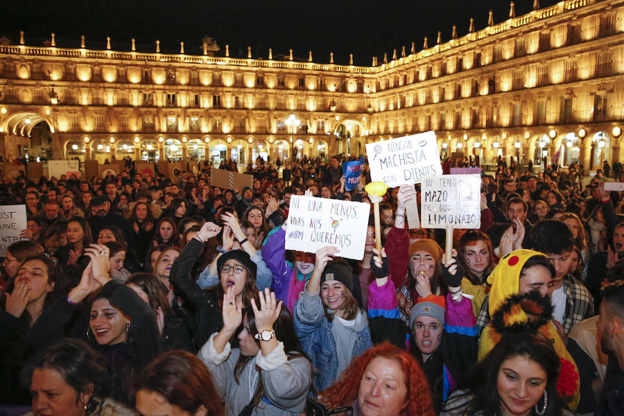 Más de 15.000 personas, según Policía Nacional, han participado en Salamanca en la manifestación convocada por los movimientos feministas con motivo del 8-M