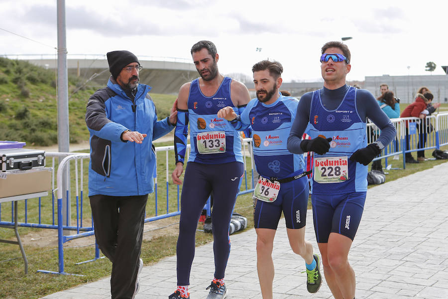 Ni el viento ni la lluvia aguaron la fiesta atlética que tuvo lugar el domingo con la celebración de la III Enjoy! Running 10K Aldehuela. 