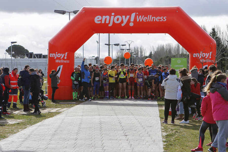 Ni el viento ni la lluvia aguaron la fiesta atlética que tuvo lugar el domingo con la celebración de la III Enjoy! Running 10K Aldehuela. 