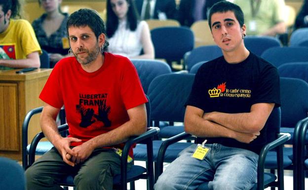 Jaume Roura (i) y Enric Stern, en 2008 en la Audiencia Nacional. 
