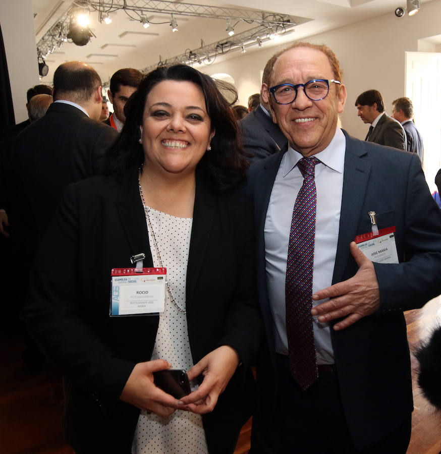 Fotos: Cristóbal Montoro clausura la Asamblea de la Empresa Familiar de Castilla y León