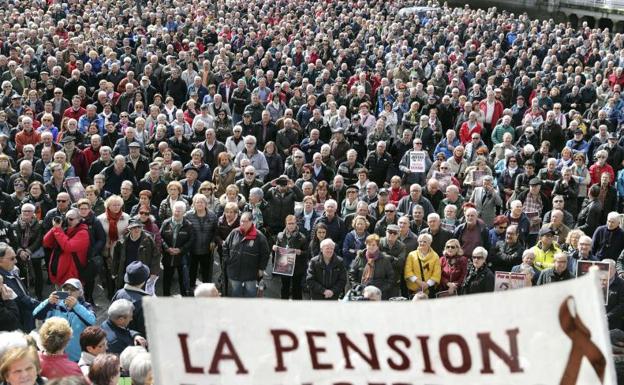 Rajoy desinfla el debate de las pensiones: descarta un golpe de efecto