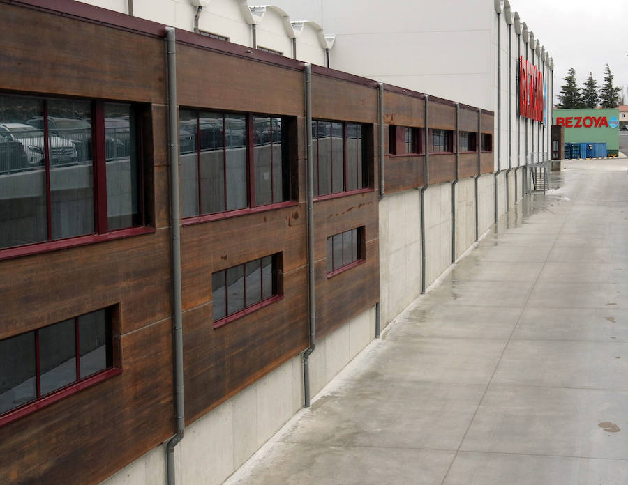 Fotos: Juan Vicente Herrera inaugura la planta de Bezoya en Ortigosa del Monte