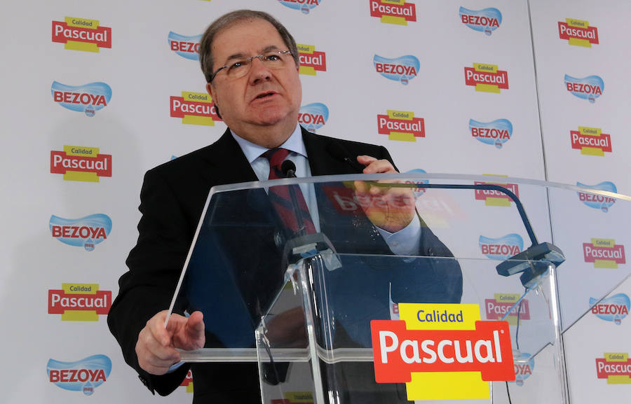 Fotos: Juan Vicente Herrera inaugura la planta de Bezoya en Ortigosa del Monte