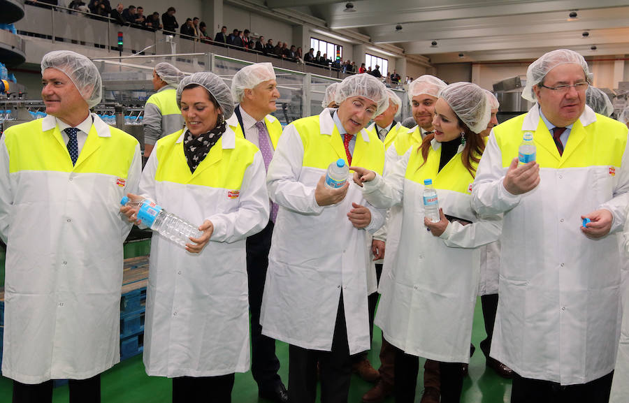 Fotos: Juan Vicente Herrera inaugura la planta de Bezoya en Ortigosa del Monte