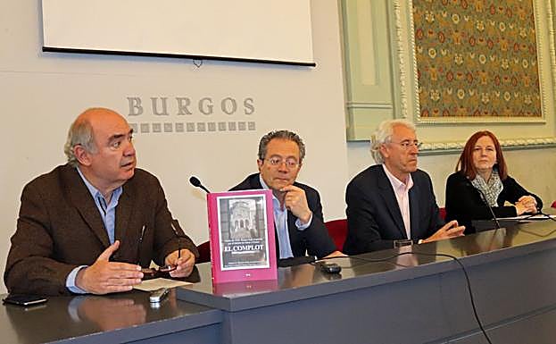 Los autores han presentado ante los medios el libro