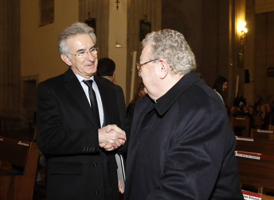 Fotos: Pregón de Semana Santa en Palencia