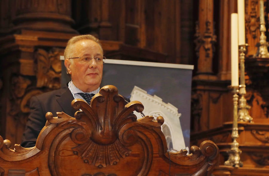 Fotos: Pregón de Semana Santa en Palencia
