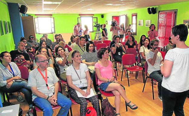 Participantes en un encuentro de lanzaderas de empleo en Segovia. 