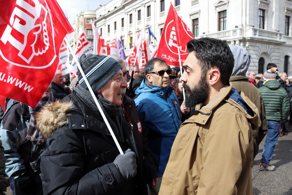 Fotos: Más de 4.000 burgaleses se manifiestan por unas pensiones dignas