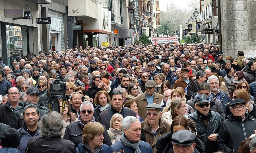 Fotos: Manifestación en defensa de las pensiones en Valladolid