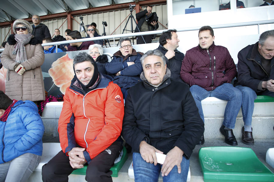 El equipo chacinero cae ante el filial del Deportivo de La Coruña en lo que es la segunda derrota seguida del equipo charro, que cae al 12º puesto 