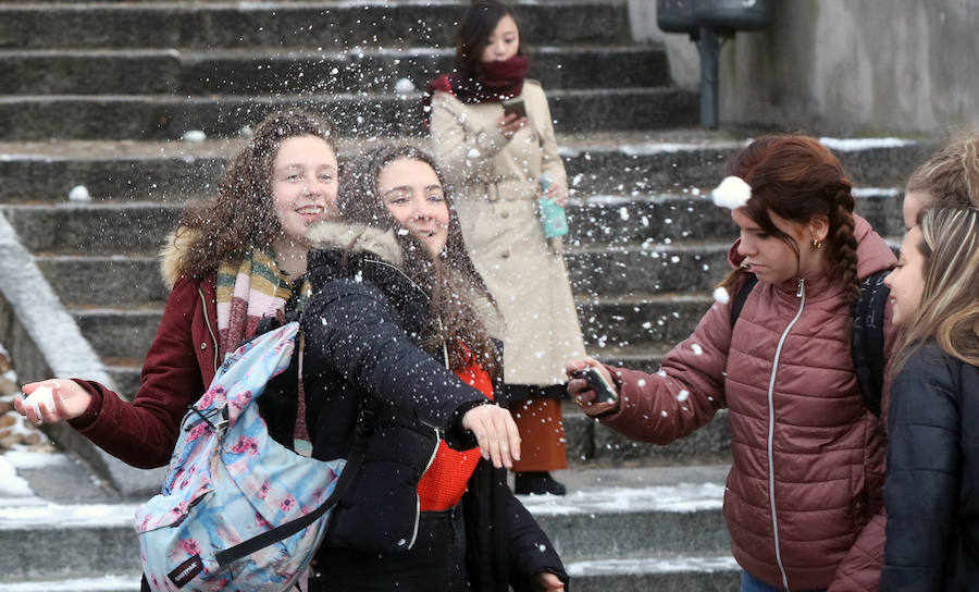 Fotos: Segovia recibe a la primavera con nieve y frío extremo