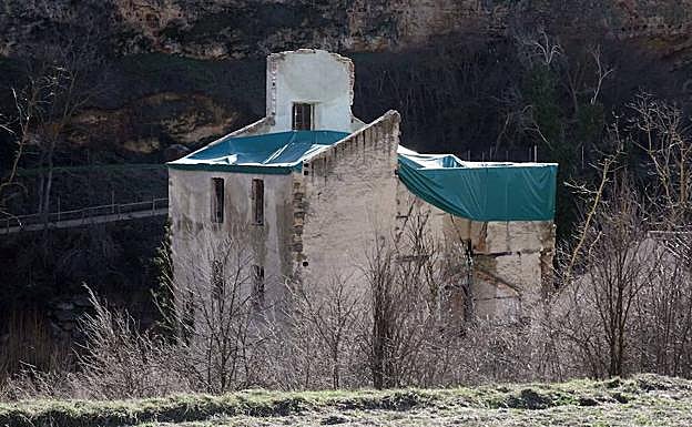 Molino de los Señores, situado en la ribera derecha del Eresma. 