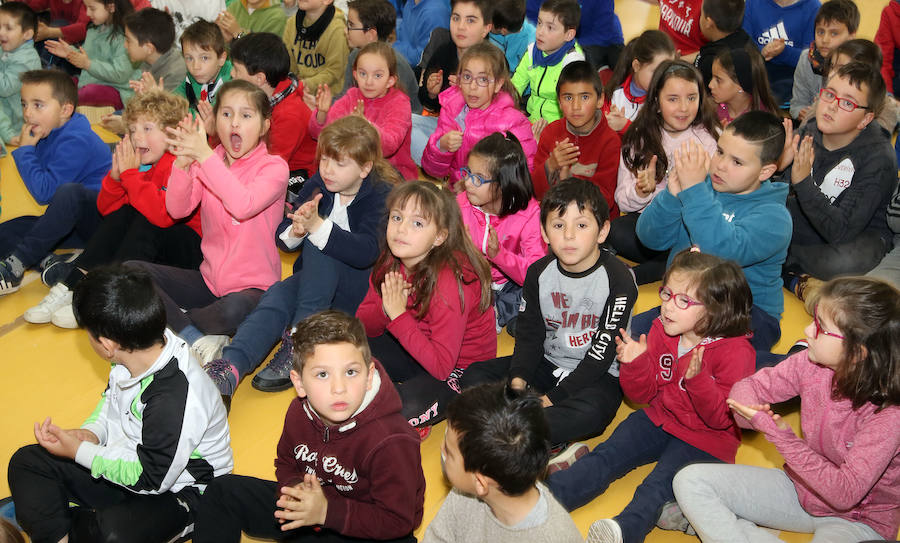 Fotos: Día del Árbol en el colegio Elena Fortun