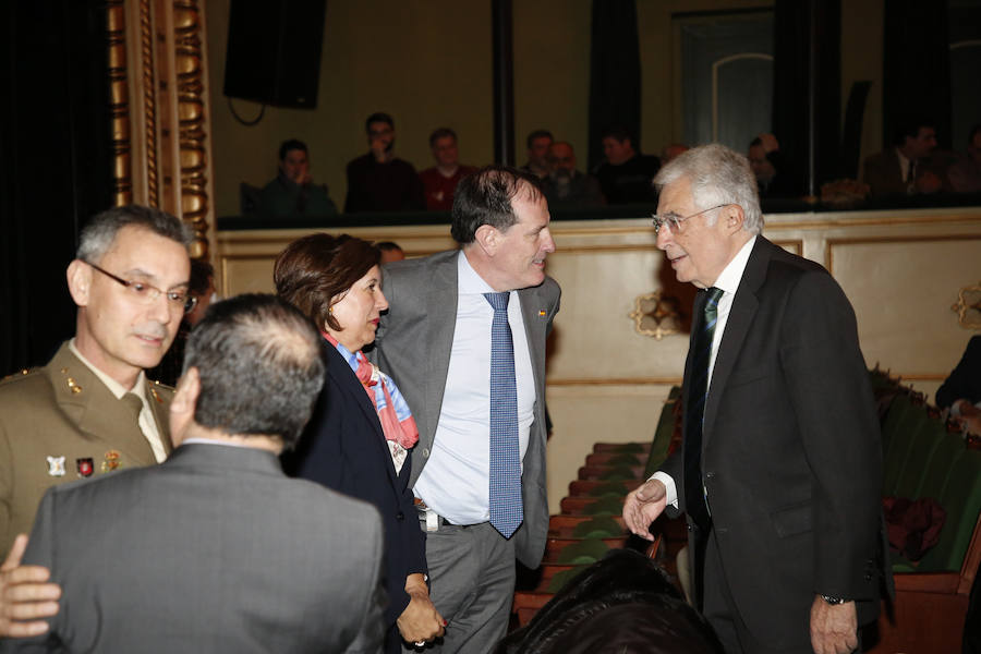 No quiso dejar pasar la oportunidad en el inicio de su pregón de mencionar a la organización que preside, Proyecto Hombre de Salamanca