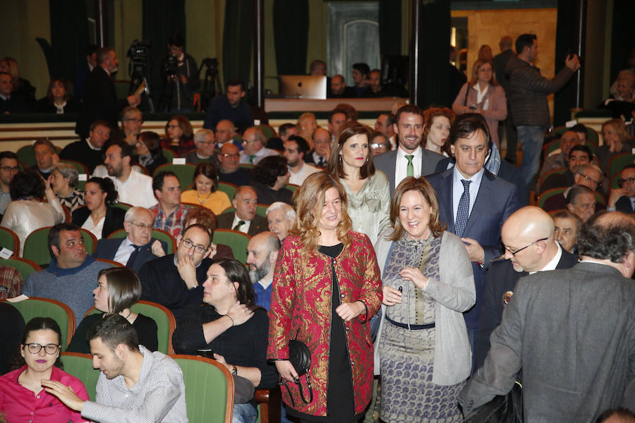 No quiso dejar pasar la oportunidad en el inicio de su pregón de mencionar a la organización que preside, Proyecto Hombre de Salamanca