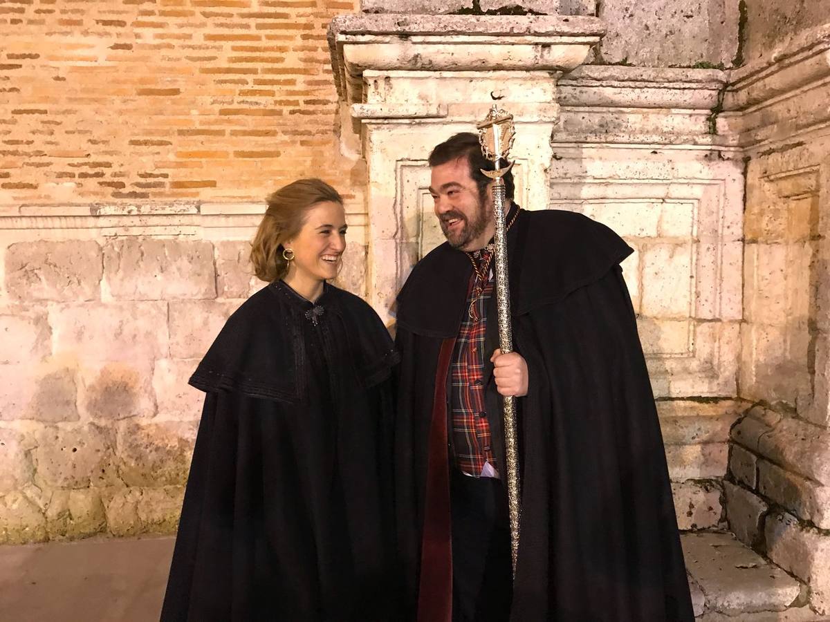 La pregonera recorre en su pregón, a modo de vía crucis, la Pasión de su localidad, de la que es cofrade de las Angustias