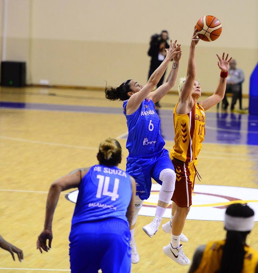 Fotos: Galatasaray 69 - 62 Avenida