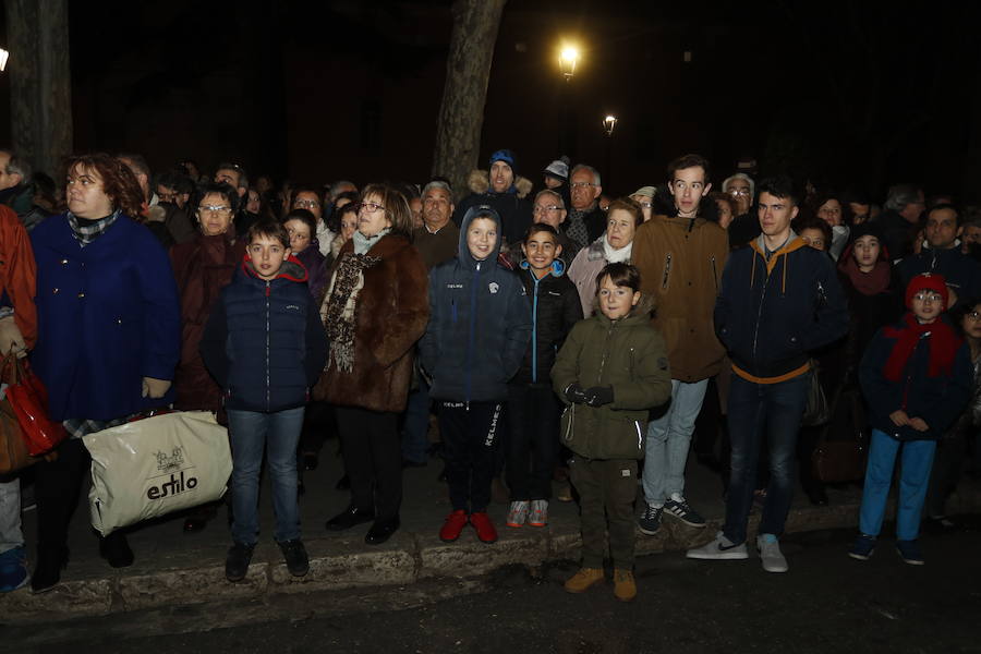 Fotos: Procesión del Ejercicio Público de las Cinco Llagas en Valladolid
