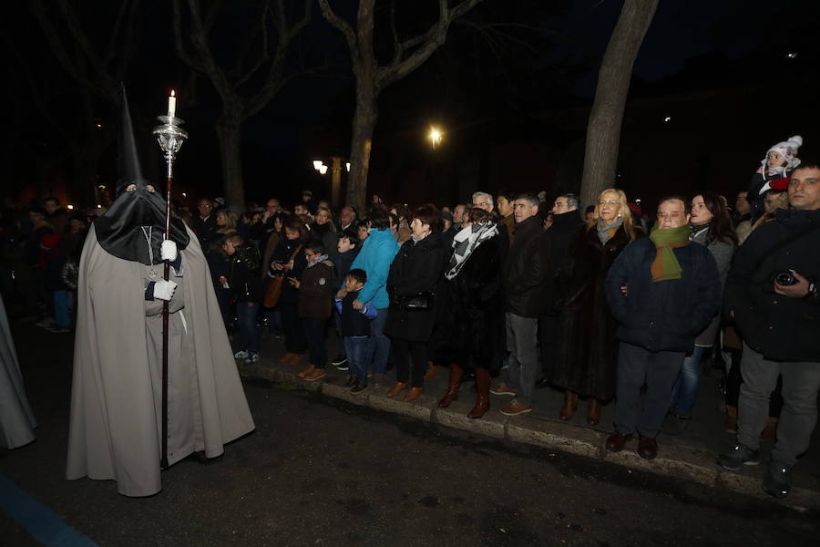 Fotos: Procesión del Ejercicio Público de las Cinco Llagas en Valladolid