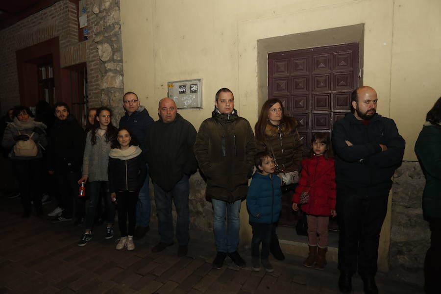 Fotos: Procesión del Ejercicio Público de las Cinco Llagas en Valladolid