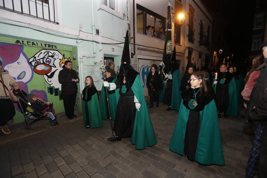 Fotos: Procesión del Ejercicio Público de las Cinco Llagas en Valladolid