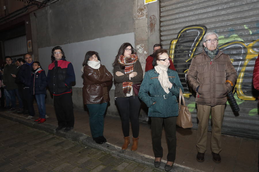 Fotos: Procesión del Ejercicio Público de las Cinco Llagas en Valladolid