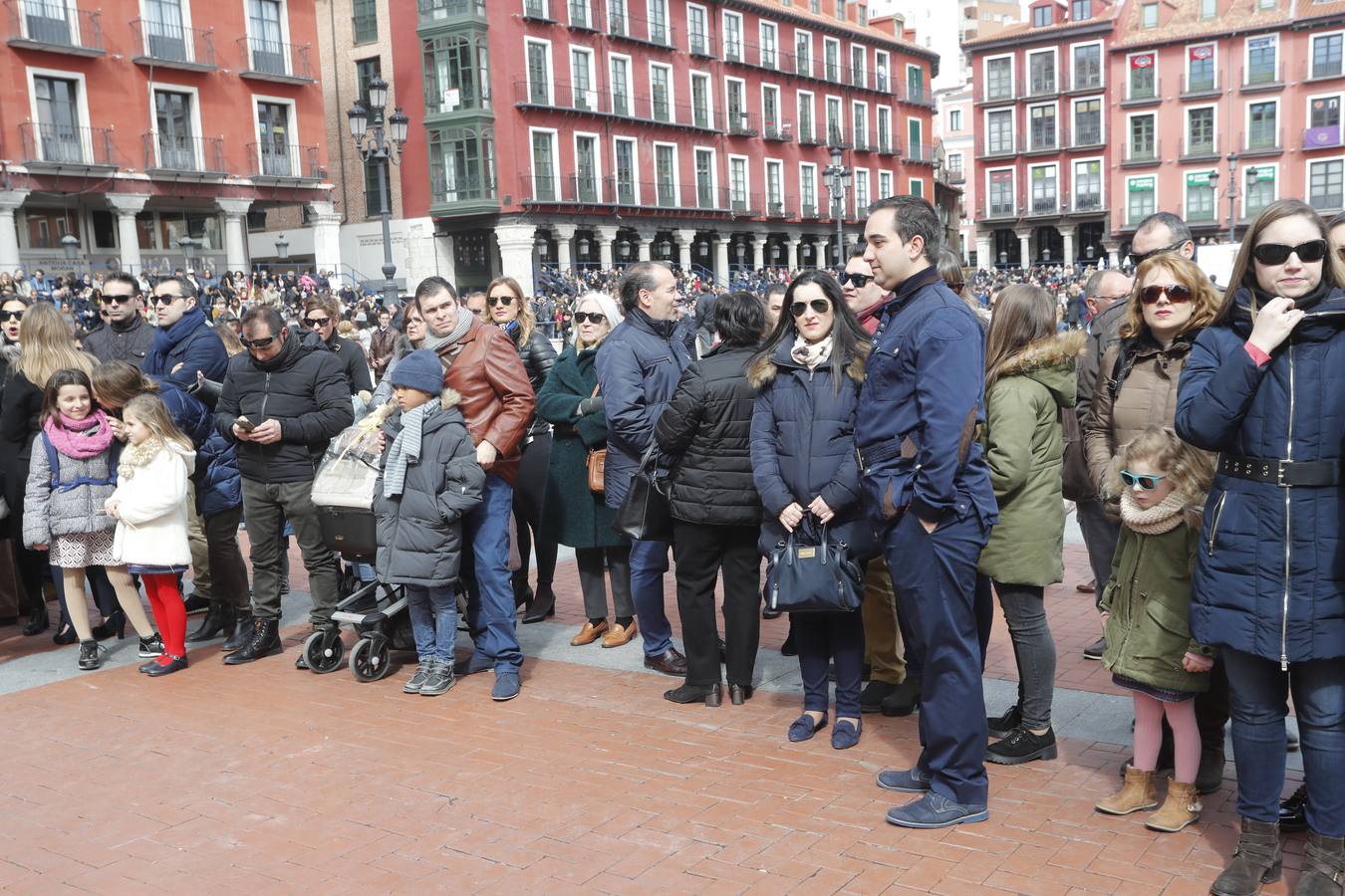 Fotos: Público en la Procesión del Domingo de Ramos en Valladolid (2/2)