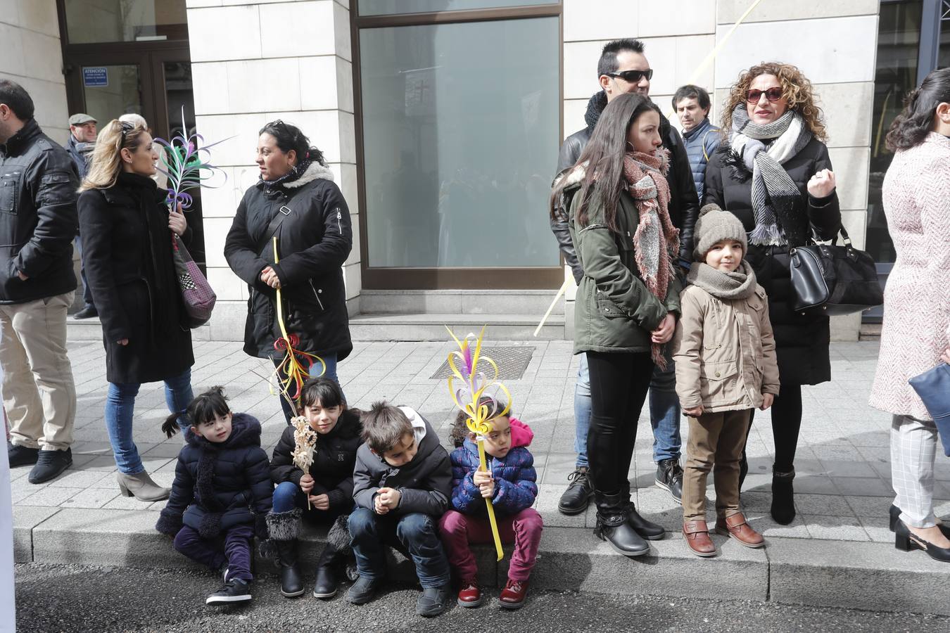 Fotos: Público en la Procesión del Domingo de Ramos en Valladolid (1/2)