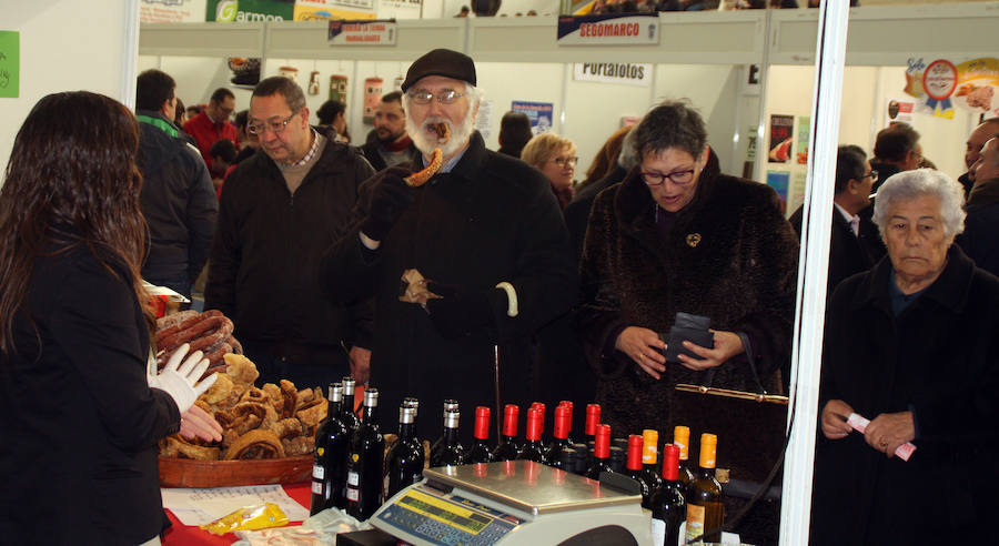Fotos: VII Feria de comercio e industria de Nava de la Asunción