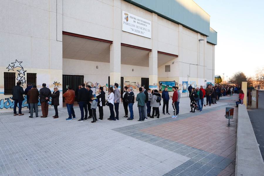 Fotos: Venta de entradas de Avenida